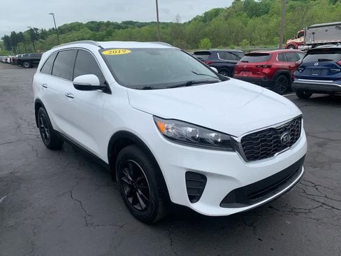 Used 2019 Kia Sorento FWD w/ LX Convenience Package image 6