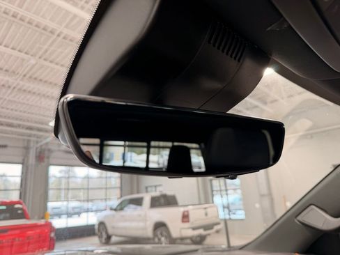 Used 2025 GMC Sierra 2500 AT4 w/ AT4 Premium Plus Package image 61