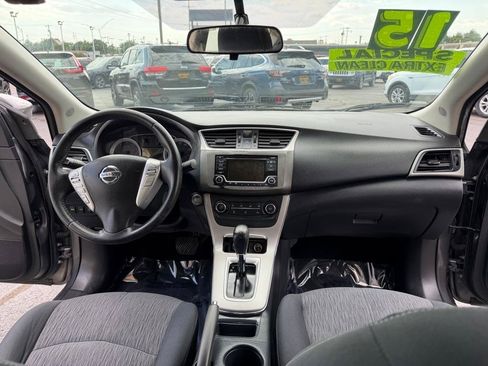 Used 2015 Nissan Sentra SV FWD image 18