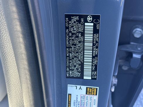 Used 2024 Toyota Prius XLE image 26