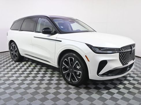 New 2026 Lincoln Nautilus Reserve AWD/4WD image 6