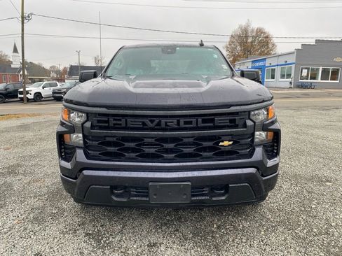 Used 2023 Chevrolet Silverado 1500 Custom image 8