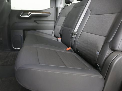 Certified 2024 GMC Sierra 1500 SLE image 9