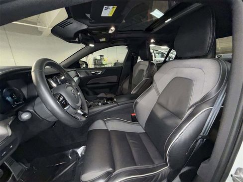 Used 2022 Volvo S60 T8 R-Design w/ Advanced Package image 2