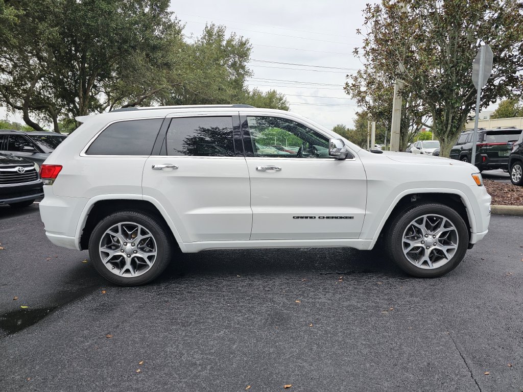 Used 2020 Jeep Grand Cherokee Overland AWD/4WD image 2