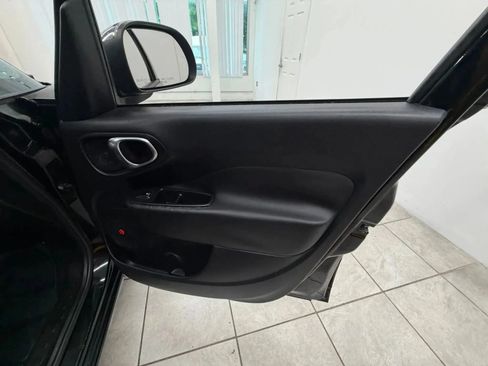 Used 2018 FIAT 500L Lounge FWD image 20