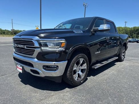 Used 2022 RAM 1500 Laramie AWD/4WD image 15