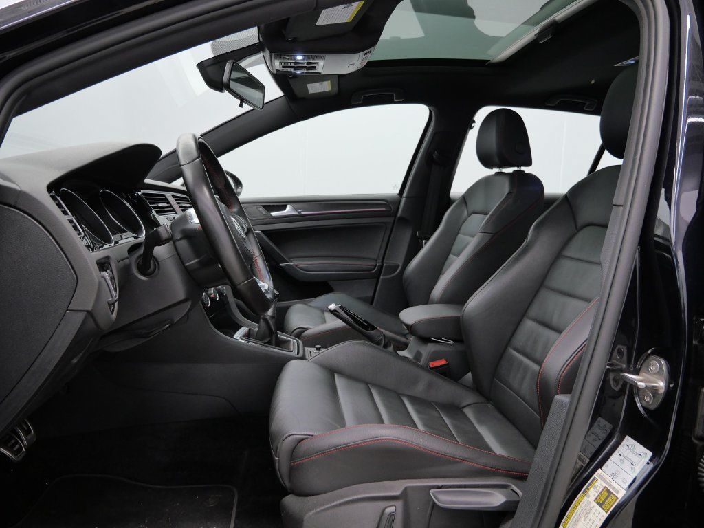 Used 2020 Volkswagen GTI SE FWD image 12