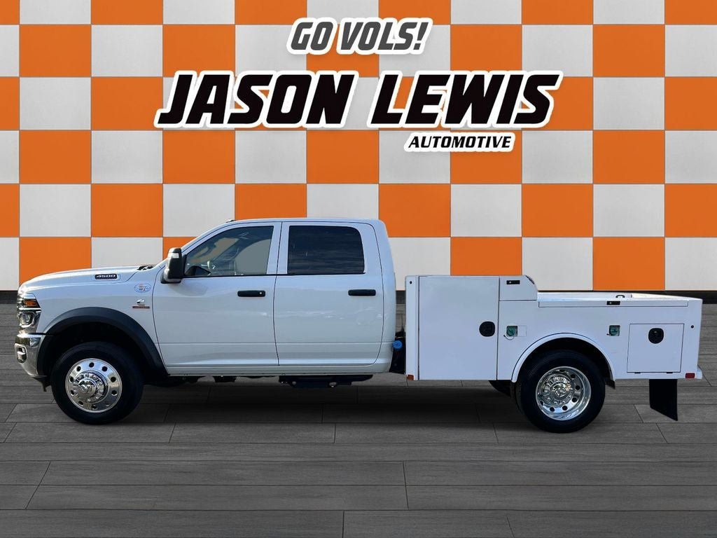 Used 2026 RAM 4500 Tradesman w/ Chrome Appearance Group AWD/4WD image 6