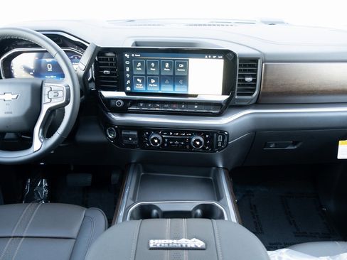 New 2026 Chevrolet Silverado 3500 High Country w/ High Country Premium Package image 23