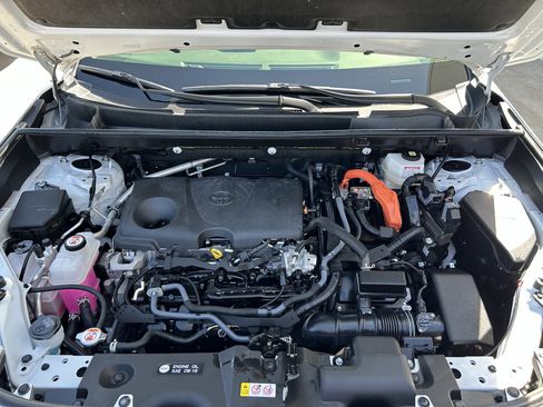 Used 2024 Toyota RAV4 Limited w/ Advanced Technology Package image 12