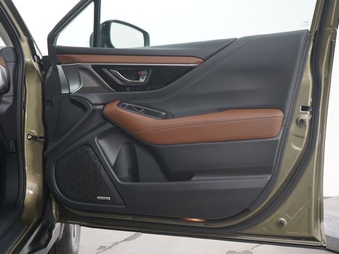 Used 2024 Subaru Outback Touring XT w/ Popular Package #2 image 11