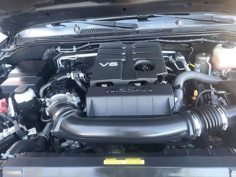 Used 2021 Nissan Frontier SV image 32