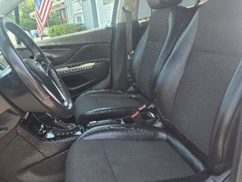 Used 2019 Buick Encore Preferred FWD image 5