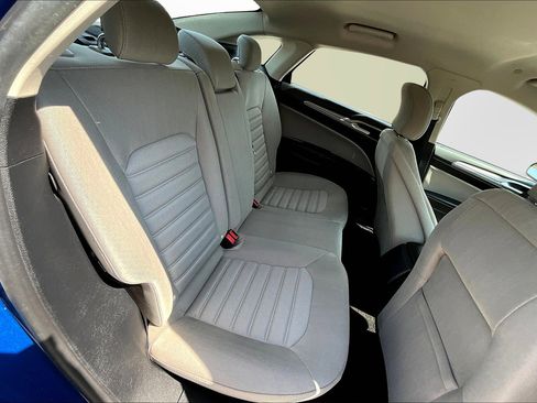 Used 2018 Ford Fusion S image 17