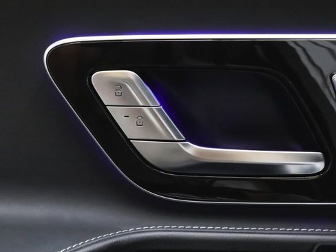 Used 2023 Mercedes-Benz SL 63 AMG 4MATIC image 20