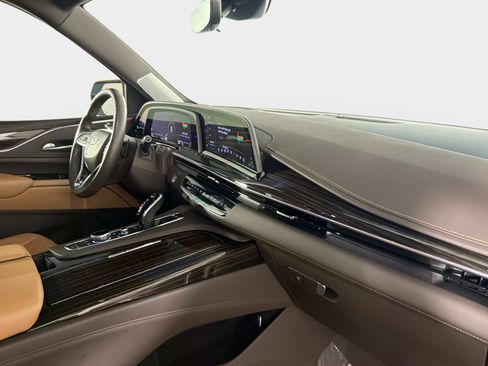 Used 2022 Cadillac Escalade Sport w/ Touring Package image 25