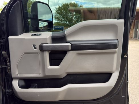 Used 2020 Ford F350 XLT w/ XLT Value Package AWD/4WD image 18