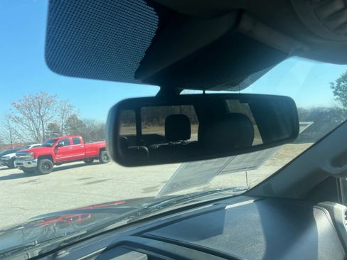 Used 2019 Ford F150 Lariat image 24