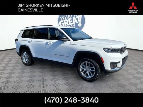 Used 2023 Jeep Grand Cherokee L Laredo image 1