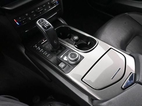 Used 2021 Maserati Ghibli S RWD image 37