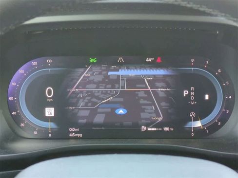 Used 2023 Volvo XC40 B5 Ultimate w/ Protection Package Premier image 32