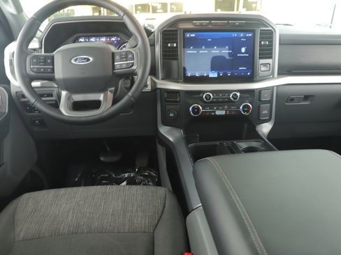 Certified 2022 Ford F150 XLT w/ Equipment Group 302A High image 21