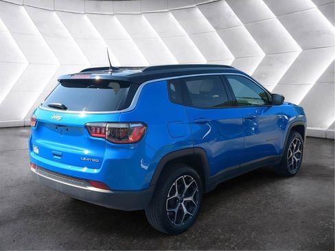 Used 2026 Jeep Compass Limited w/ Sun, Sound & Navigation Group AWD/4WD image 6