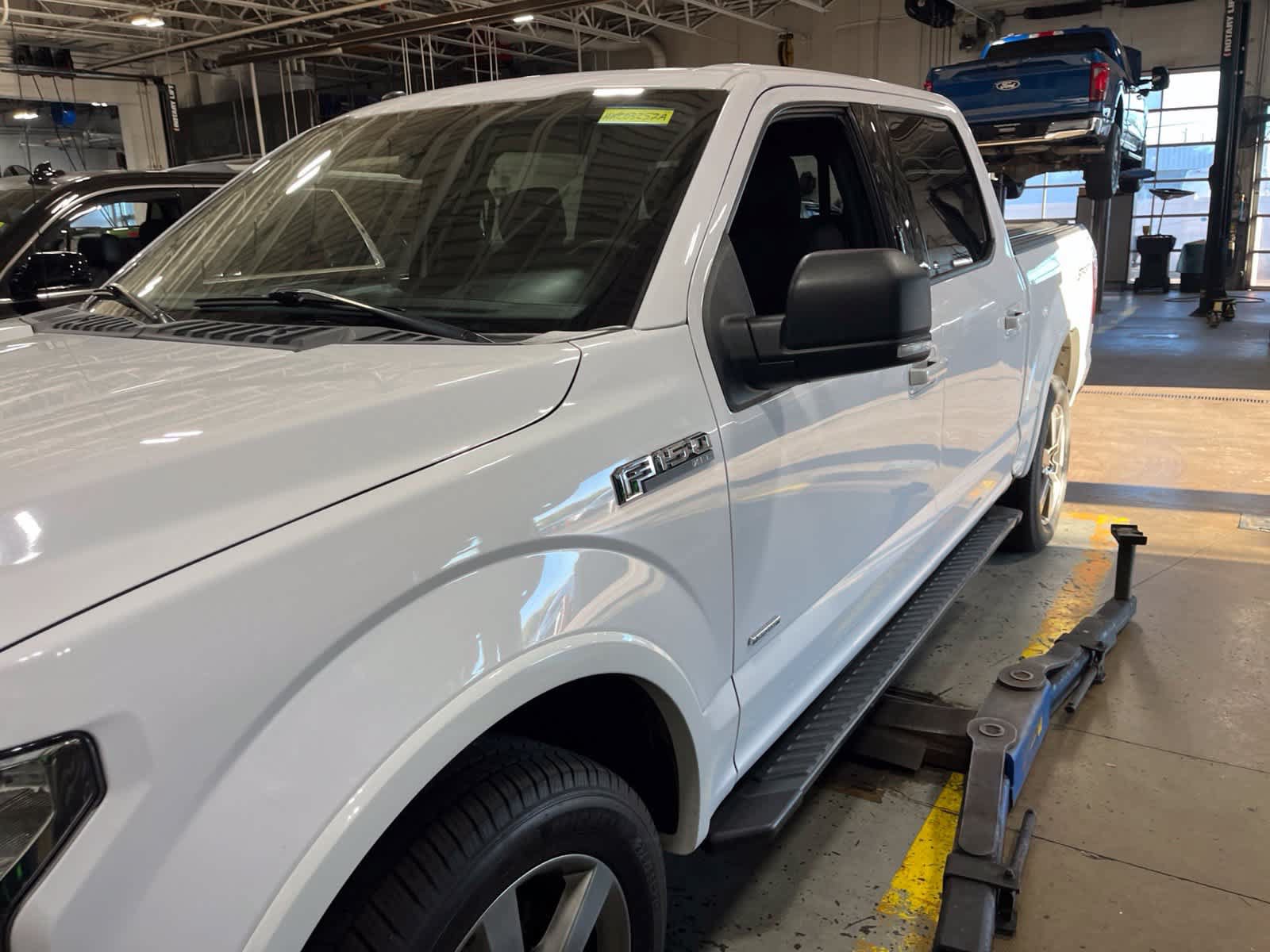 Used 2017 Ford F150 XLT w/ Equipment Group 302A Luxury AWD/4WD image 5