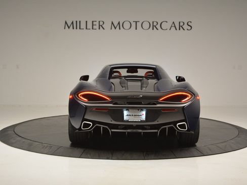 Used 2019 McLaren 570S Spider RWD image 18