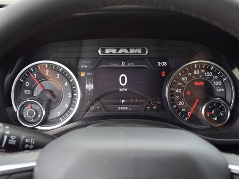 Used 2025 RAM 1500 Laramie w/ Laramie Southwest Edition AWD/4WD image 9