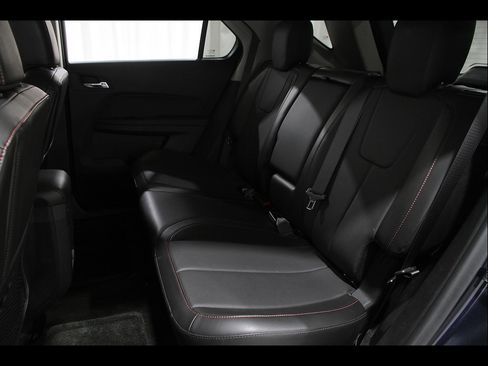 Used 2017 Chevrolet Equinox Premier w/ Enhanced Convenience Package AWD/4WD image 18