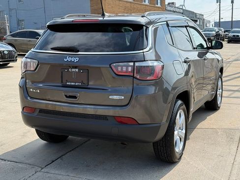 Used 2018 Jeep Compass Latitude w/ Popular Equipment Group AWD/4WD image 7