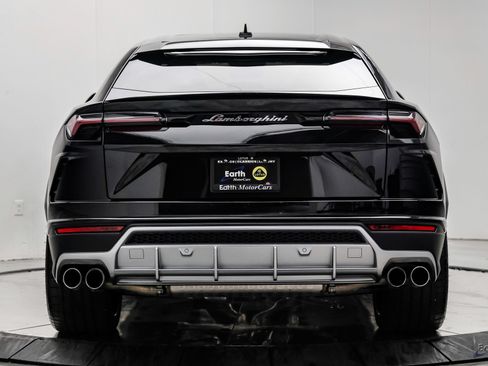 Used 2022 Lamborghini Urus AWD/4WD image 12