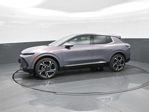 New 2026 Chevrolet Equinox EV LT image 4