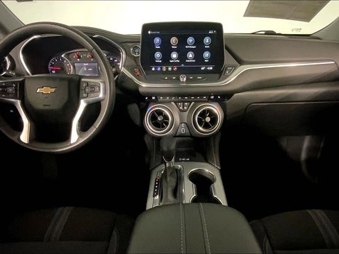 Used 2024 Chevrolet Blazer LT w/ Convenience Package FWD image 15