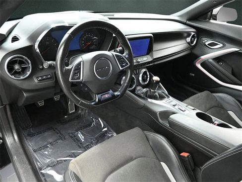 Used 2019 Chevrolet Camaro SS image 10