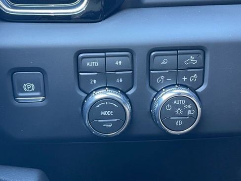 New 2026 GMC Sierra 2500 Denali image 13