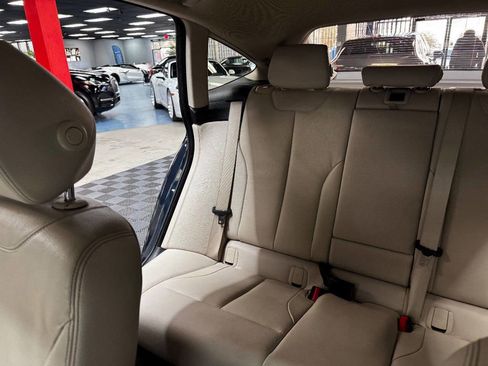 Used 2015 BMW 328i Gran Turismo xDrive image 36