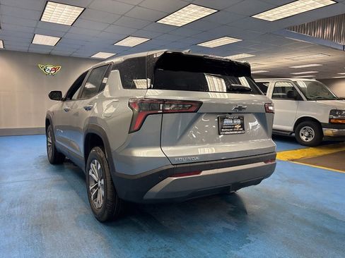 New 2026 Chevrolet Equinox LT FWD image 9