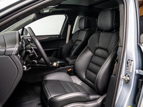 New 2026 Porsche Macan GTS image 5