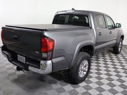 Used 2018 Toyota Tacoma SR5 image 8