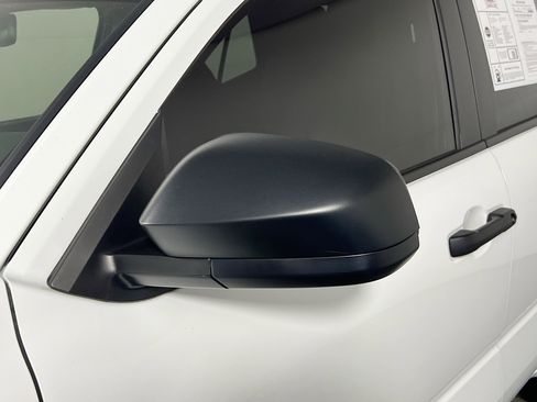 Used 2025 Toyota 4Runner SR5 AWD/4WD image 13