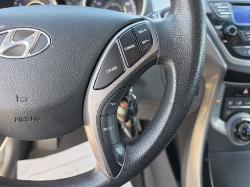 Used 2013 Hyundai Elantra GLS w/ Preferred Pkg image 27