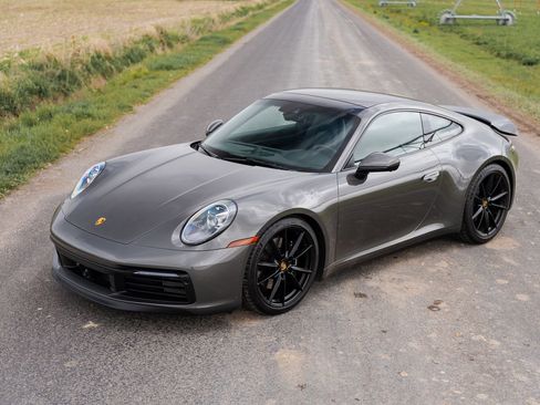 Used 2024 Porsche 911 Carrera 4S AWD/4WD image 7