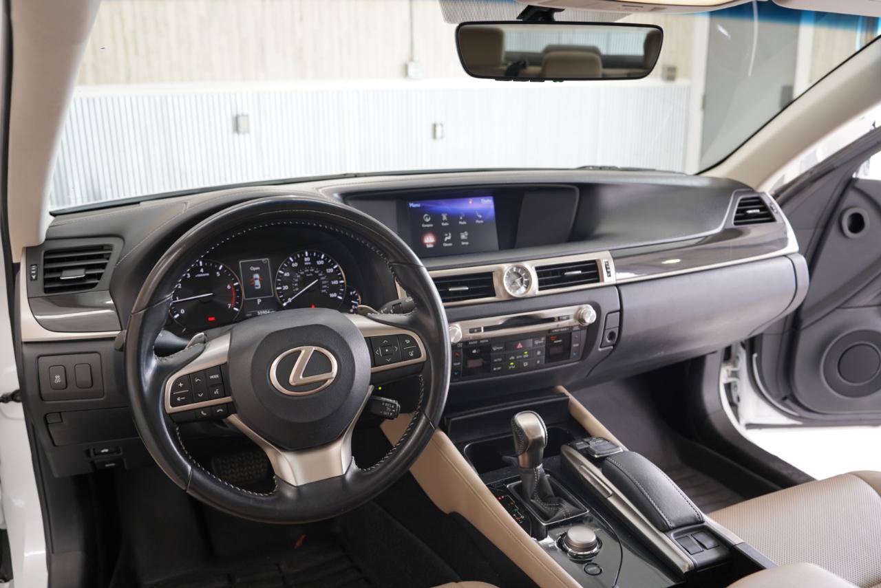 Used 2016 Lexus GS 200t RWD image 11