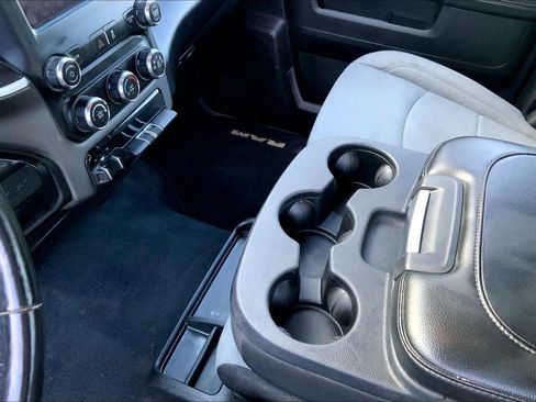 Used 2024 RAM 3500 Big Horn image 17