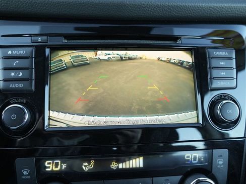 Used 2020 Nissan Rogue Sport SV w/ All-Weather Package image 39