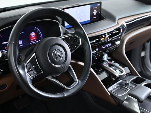 Used 2024 Acura MDX SH-AWD w/ Technology Package image 11