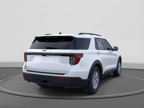 New 2026 Ford Explorer Active image 8